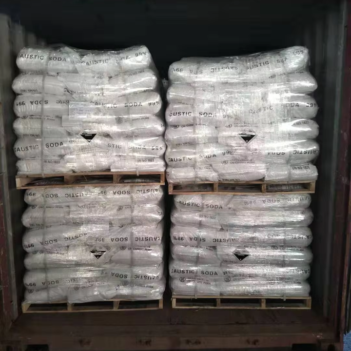 Melamine CAS NO 108-78-1 Used in Plastics and Coatings